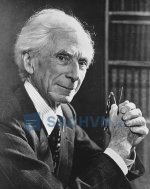 Bertrand_Russell_1957.jpg